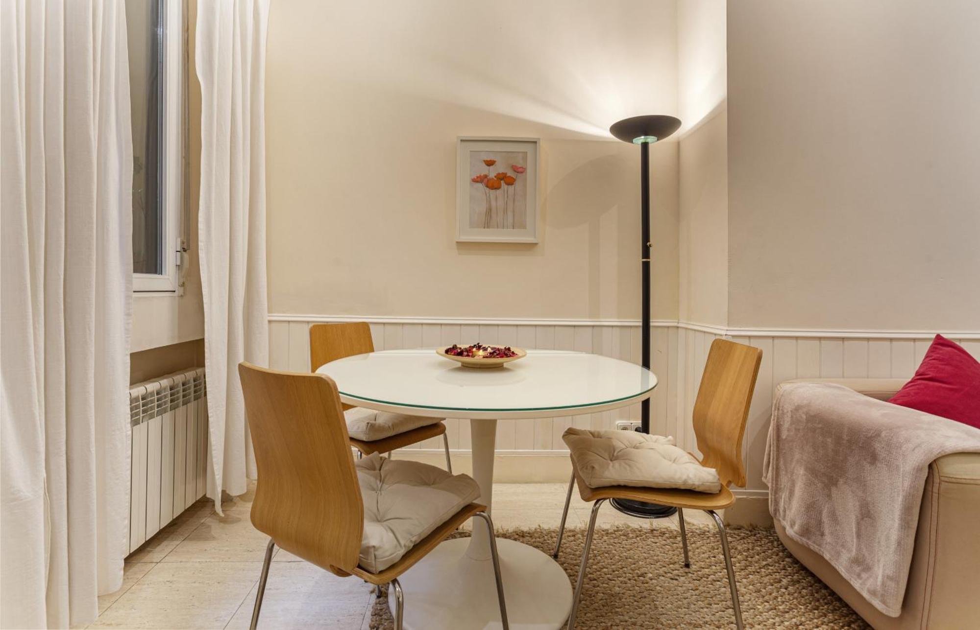 Apartamento Prado En マドリード エクステリア 写真